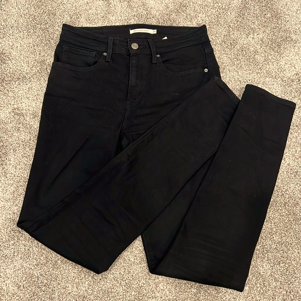 Levi’s 721 High Rise Skinny Jeans